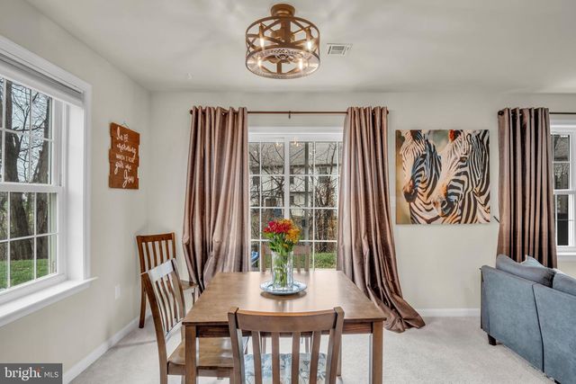 339 MELBOURNE LN, Mechanicsburg, PA 17055