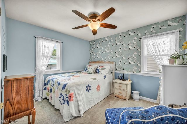 8006 Pinegrove Avenue, Parma, OH 44129