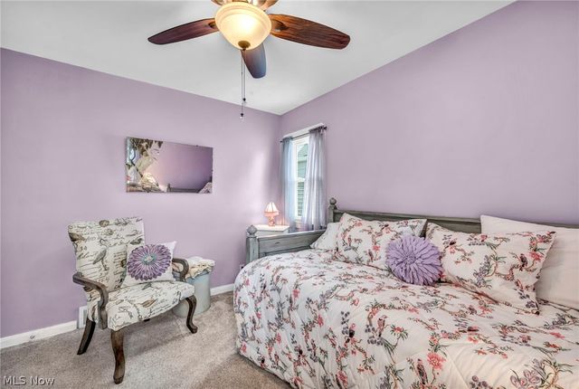 8006 Pinegrove Avenue, Parma, OH 44129
