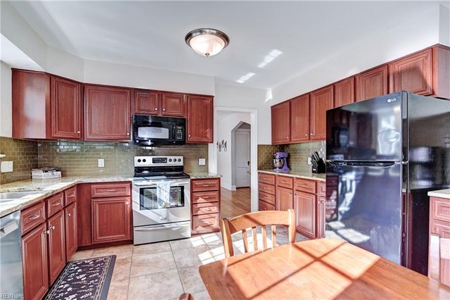 409 Kingsley LN, Norfolk, VA 23505