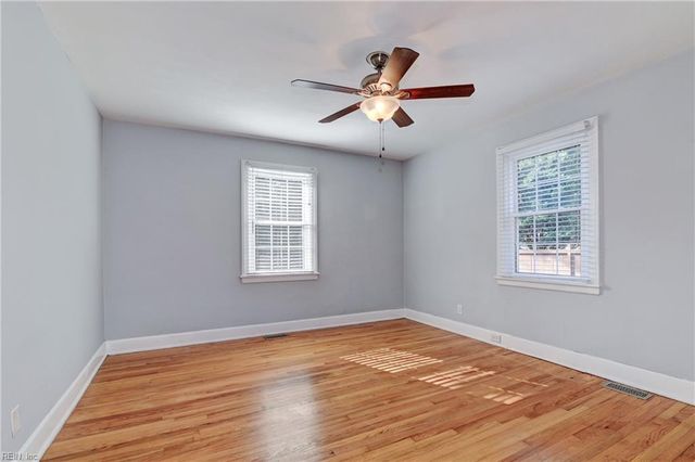 409 Kingsley LN, Norfolk, VA 23505