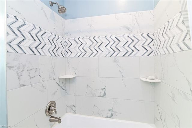 409 Kingsley LN, Norfolk, VA 23505