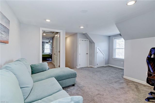 409 Kingsley LN, Norfolk, VA 23505