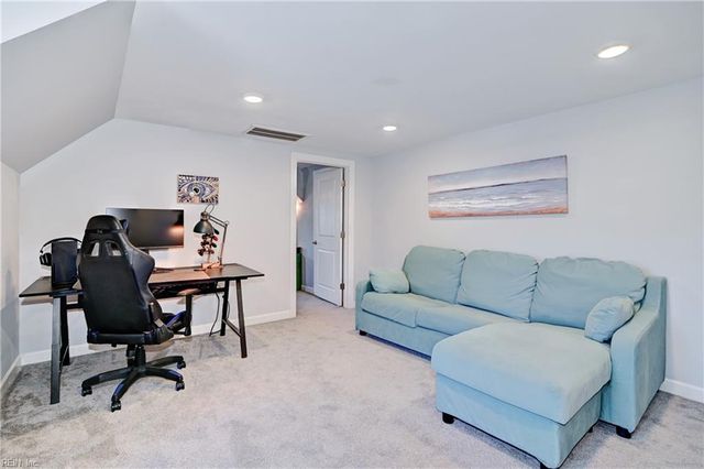 409 Kingsley LN, Norfolk, VA 23505