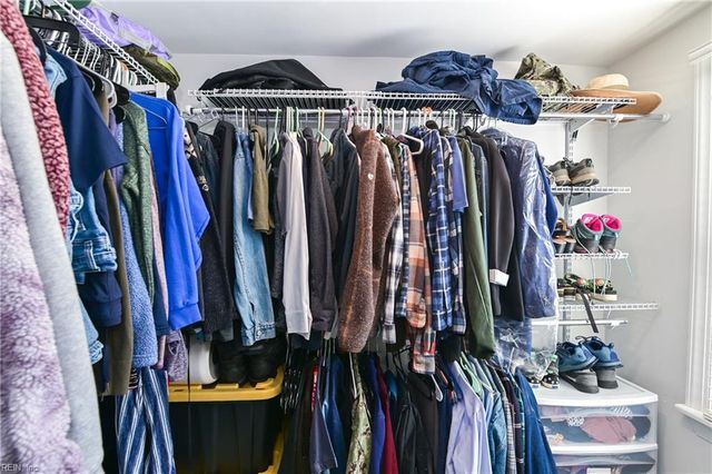 409 Kingsley LN, Norfolk, VA 23505