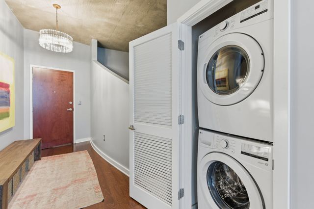 301 Demonbreun St Unit 907, Nashville, TN 37201