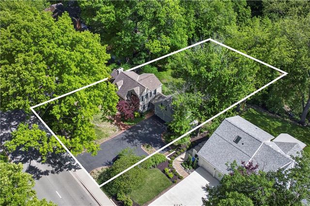 3701 Shawnee Mission Parkway, Fairway, KS 66205