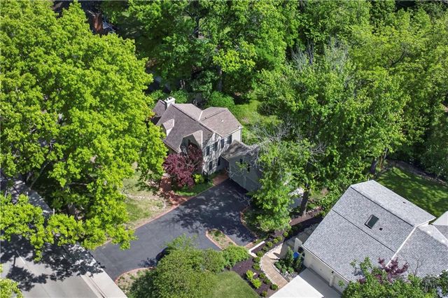 3701 Shawnee Mission Parkway, Fairway, KS 66205