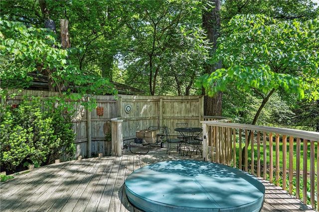 3701 Shawnee Mission Parkway, Fairway, KS 66205