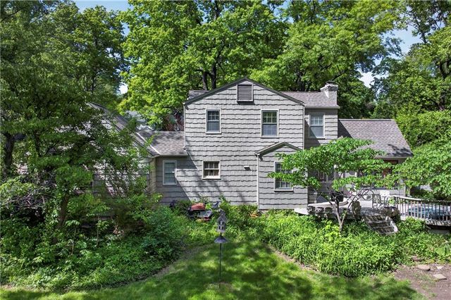 3701 Shawnee Mission Parkway, Fairway, KS 66205