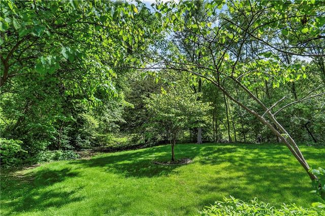3701 Shawnee Mission Parkway, Fairway, KS 66205