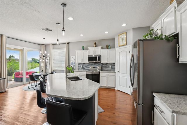 537 VISTA RIDGE DRIVE, Ruskin, FL 33570
