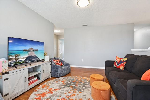 537 VISTA RIDGE DRIVE, Ruskin, FL 33570