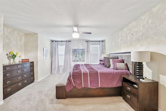 537 VISTA RIDGE DRIVE, Ruskin, FL 33570