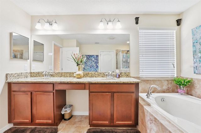 537 VISTA RIDGE DRIVE, Ruskin, FL 33570