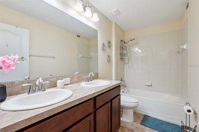 537 VISTA RIDGE DRIVE, Ruskin, FL 33570