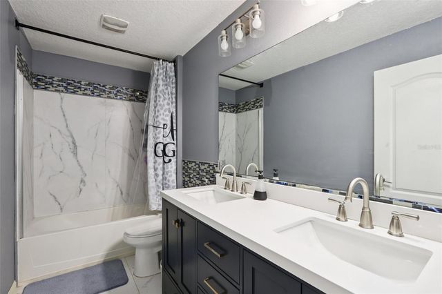 537 VISTA RIDGE DRIVE, Ruskin, FL 33570