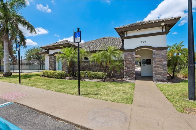 537 VISTA RIDGE DRIVE, Ruskin, FL 33570