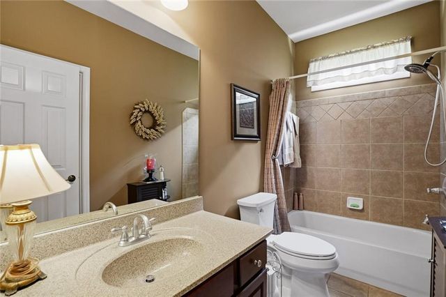 7422 Brookstone Circle, Flowery Branch, GA 30542