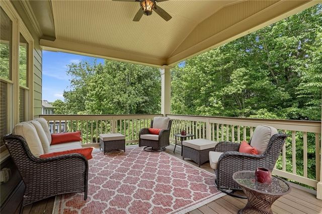 7422 Brookstone Circle, Flowery Branch, GA 30542