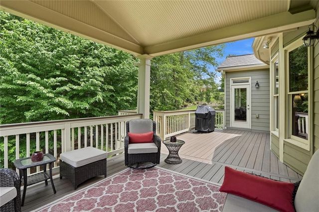 7422 Brookstone Circle, Flowery Branch, GA 30542