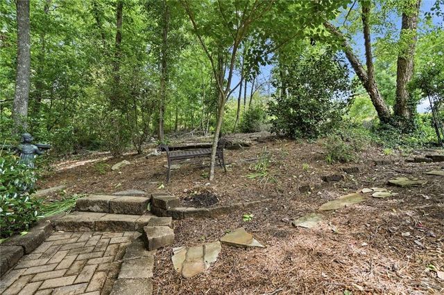 7422 Brookstone Circle, Flowery Branch, GA 30542