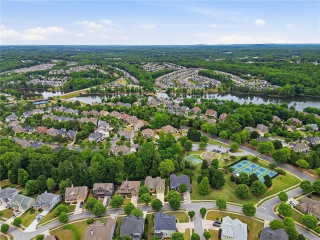 7422 Brookstone Circle, Flowery Branch, GA 30542