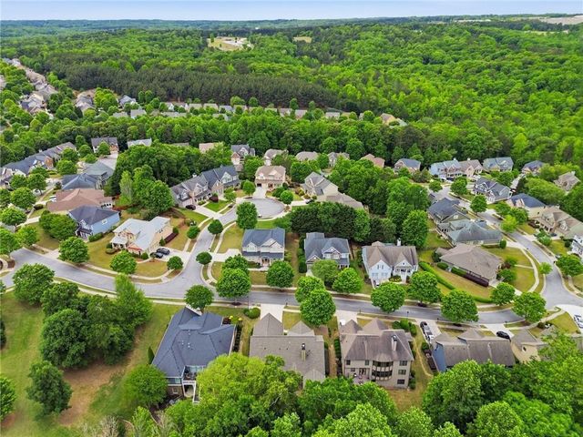 7422 Brookstone Circle, Flowery Branch, GA 30542