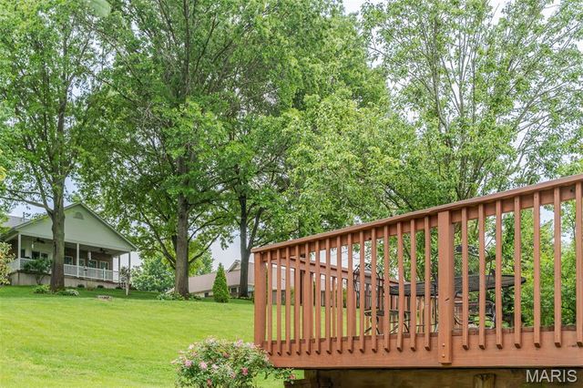 106 Washington Heights Drive, Washington, MO 63090