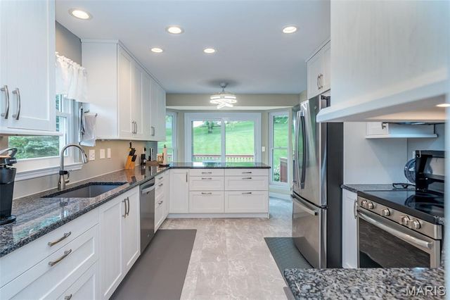 106 Washington Heights Drive, Washington, MO 63090