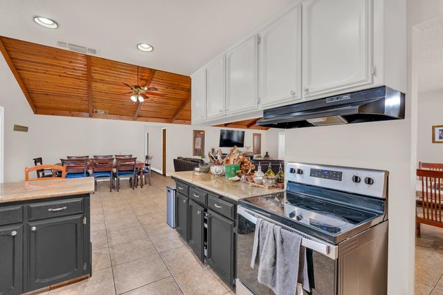 16448 Monreal Road, Madera, CA 93636
