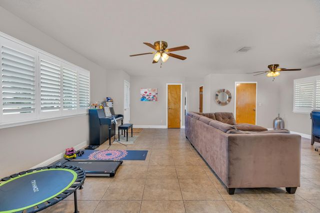 16448 Monreal Road, Madera, CA 93636