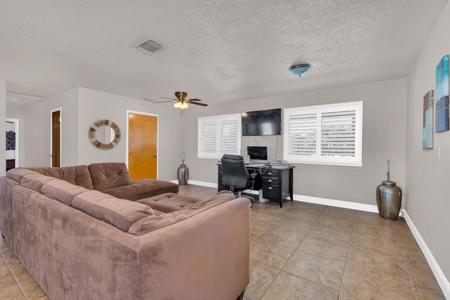 16448 Monreal Road, Madera, CA 93636