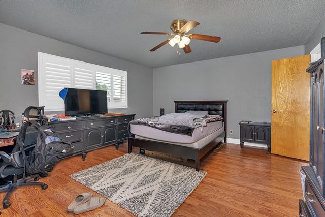 16448 Monreal Road, Madera, CA 93636