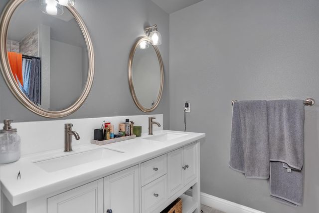 16448 Monreal Road, Madera, CA 93636