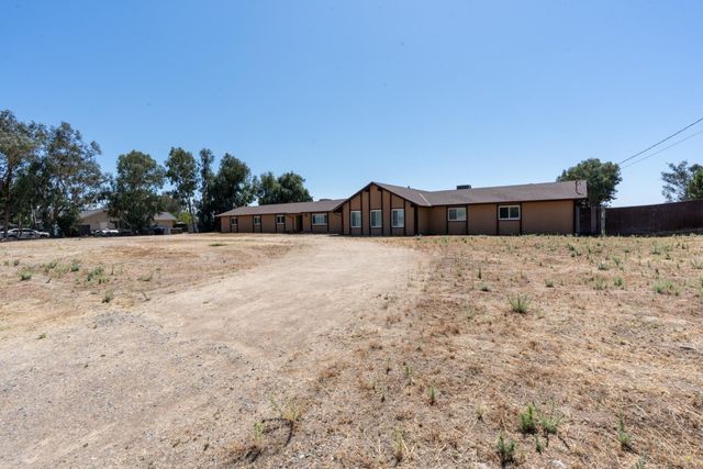 16448 Monreal Road, Madera, CA 93636