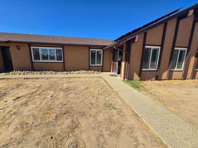 16448 Monreal Road, Madera, CA 93636