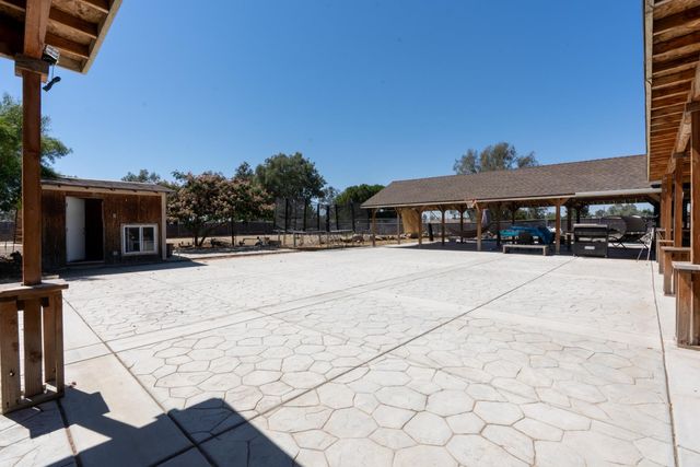 16448 Monreal Road, Madera, CA 93636