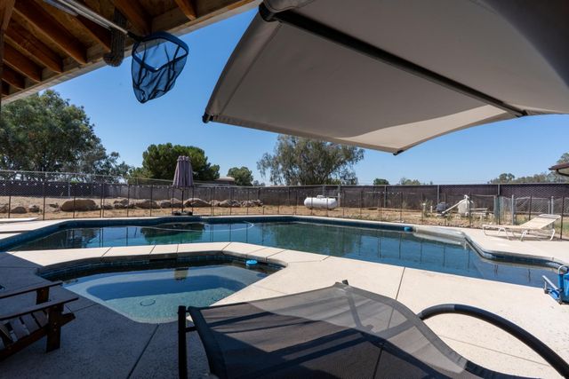 16448 Monreal Road, Madera, CA 93636