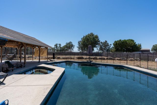 16448 Monreal Road, Madera, CA 93636