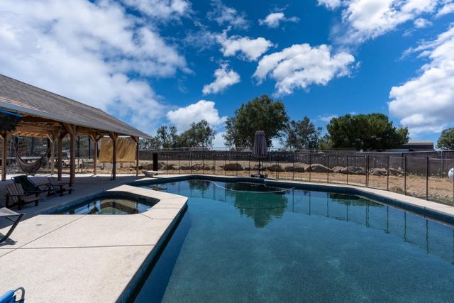 16448 Monreal Road, Madera, CA 93636