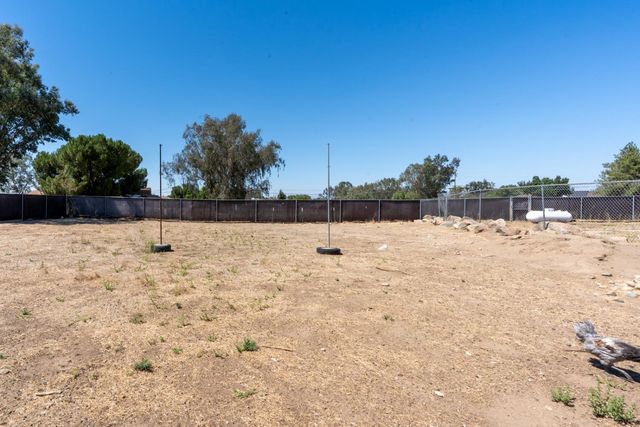 16448 Monreal Road, Madera, CA 93636