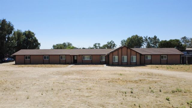 16448 Monreal Road, Madera, CA 93636