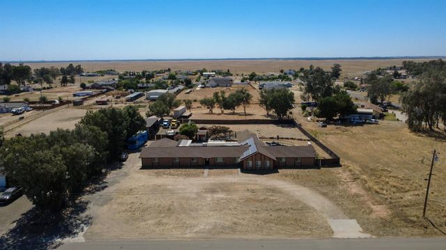 16448 Monreal Road, Madera, CA 93636