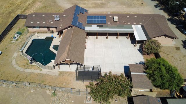 16448 Monreal Road, Madera, CA 93636