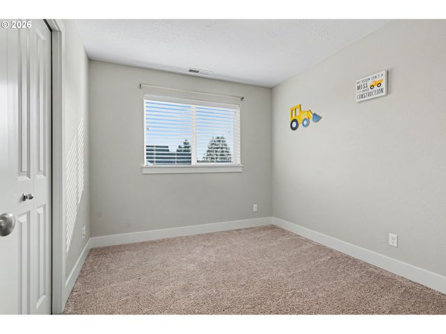 5657 BOUNDARY Dr, Salem, OR 97306