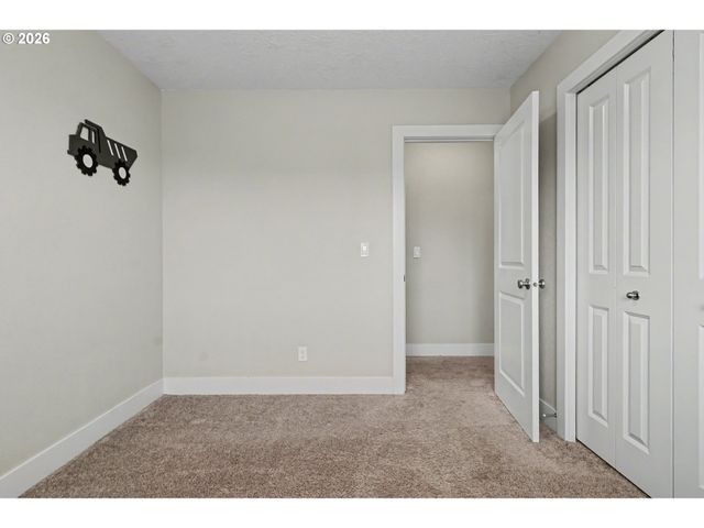 5657 BOUNDARY Dr, Salem, OR 97306