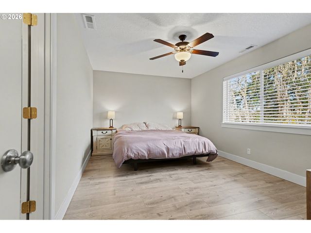 5657 BOUNDARY Dr, Salem, OR 97306