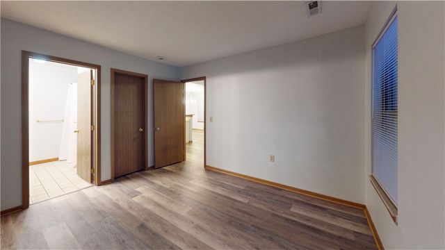 502 Brookstone Ct, Center Twp, PA 16001