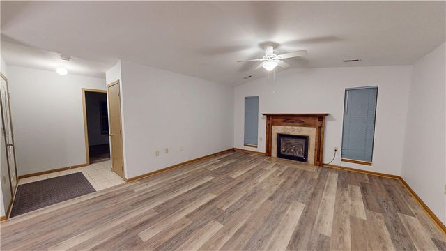 502 Brookstone Ct, Center Twp, PA 16001